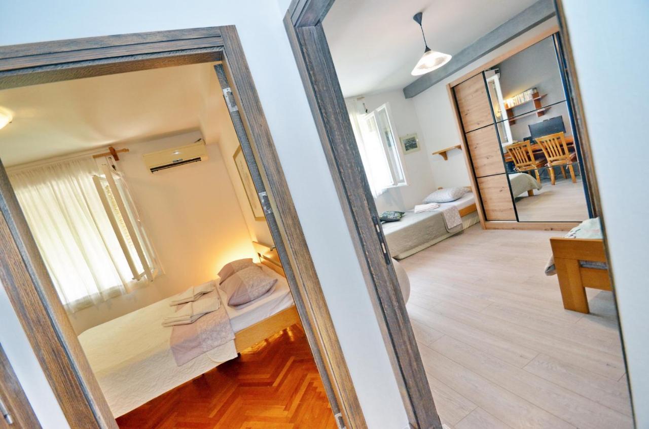 Apartment Oaza Котор Екстер'єр фото