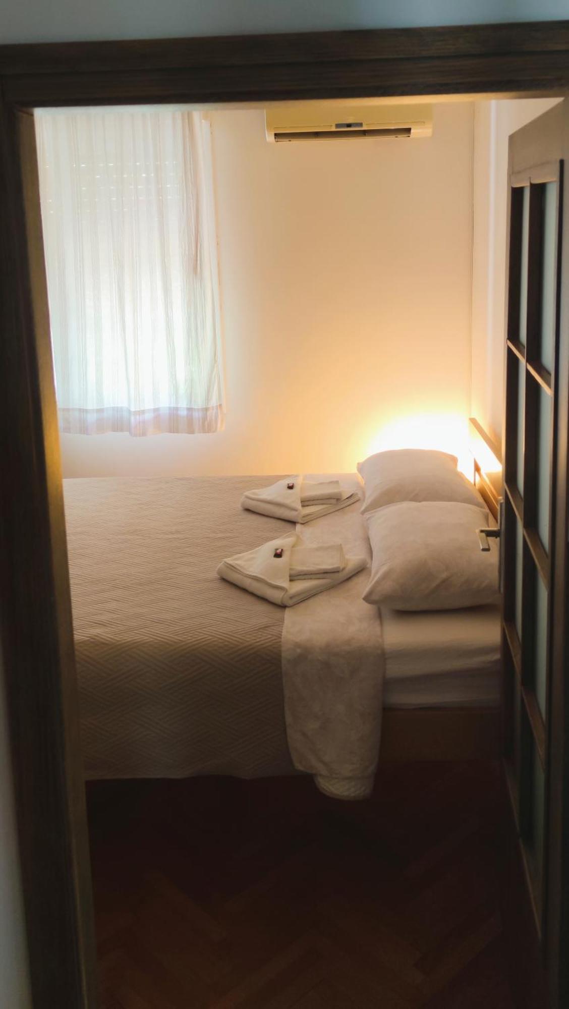 Apartment Oaza Котор Екстер'єр фото
